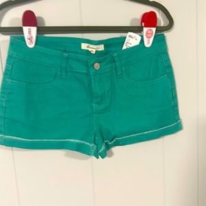 Size 28 NWT Forever 21 Green Denim Shorts